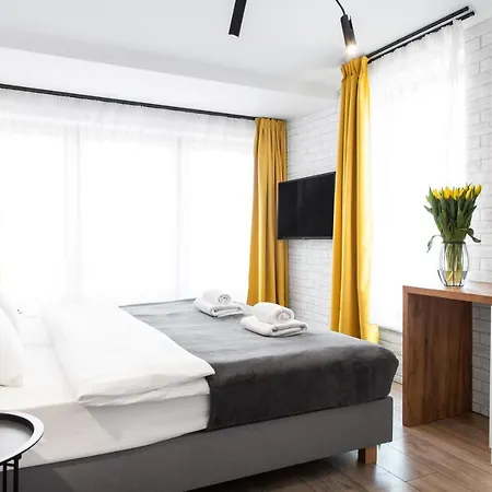 Househost Apartament: Ul. Miodowa 42/42b *